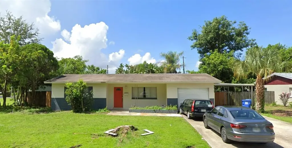 390 Davison Avenue NE St Petersburg FL 33703