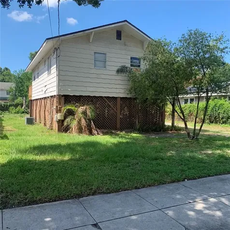 809 E Louisiana Avenue Tampa FL 33603