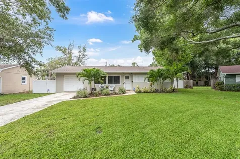 5901 21st Avenue N St Petersburg FL 33710