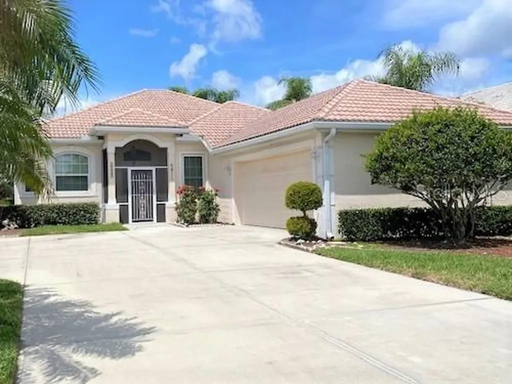 6811 Sagebrush Circle Sarasota FL 34243