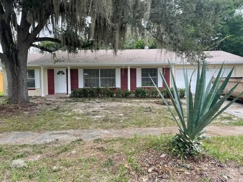 2073 Dunsford Drive Orlando FL 32808