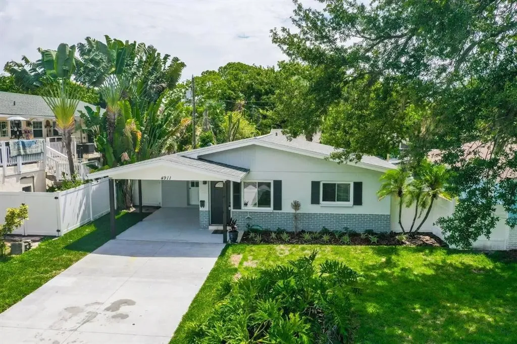 4911 Chancellor Street NE St Petersburg FL 33703