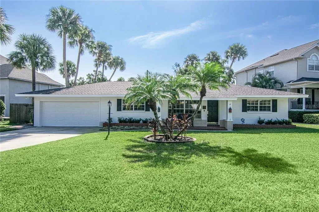2608 S Bryant Circle Tampa FL 33629