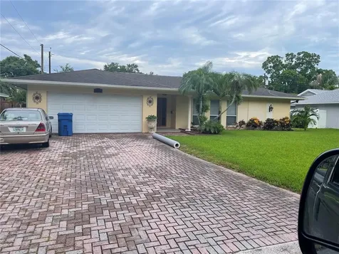 1518 86th Avenue N St Petersburg FL 33702