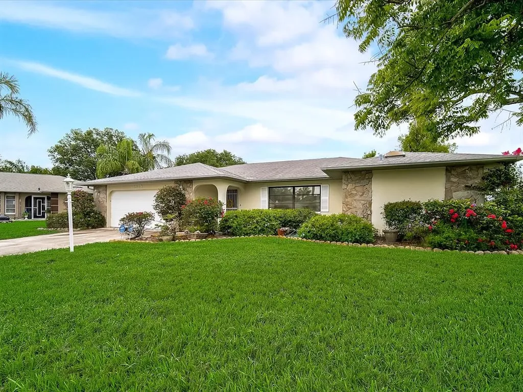 1519 Bay Hill Circle Sarasota FL 34232