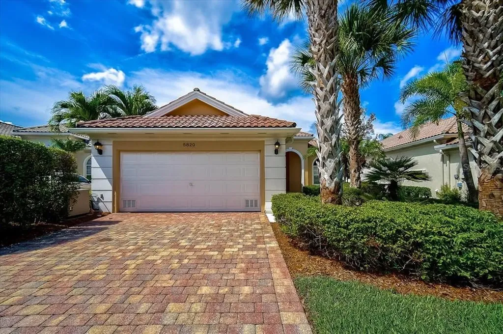 5820 Wilena Place Sarasota FL 34238