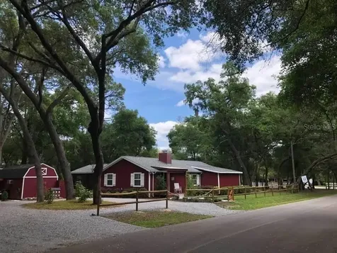 16479 SE 57th Place Ocklawaha FL 32179