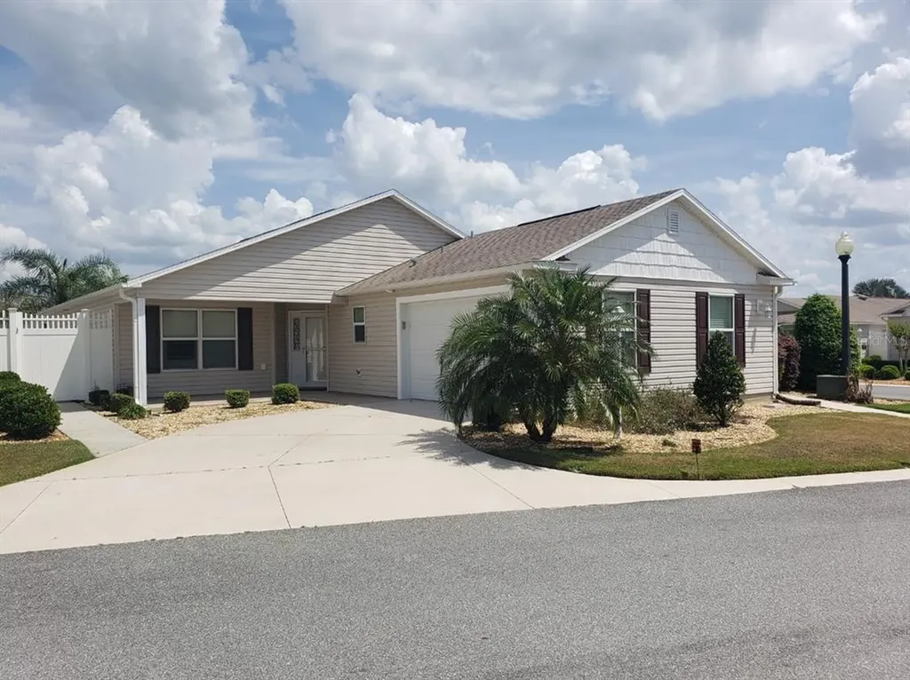 3195 Blythill Lane The Villages FL 32163