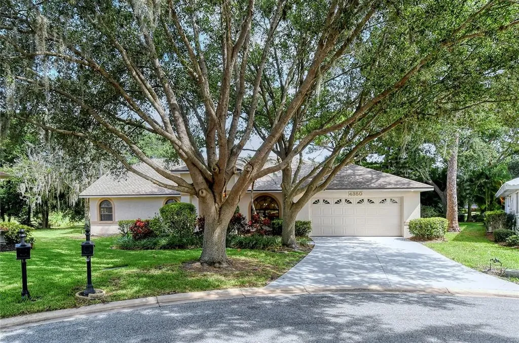 4350 Indian Point Trail Sarasota FL 34238
