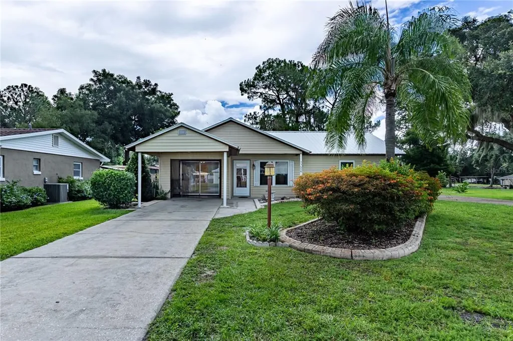 33648 Jeffery Court Leesburg FL 34788