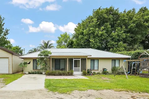 33619 Linda Drive Leesburg FL 34788