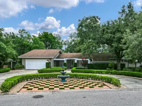702 Rob Roy Place Temple Terrace FL 33617