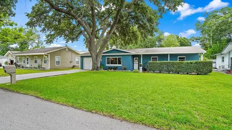 85 Lake Judy Lee Drive Largo FL 33771