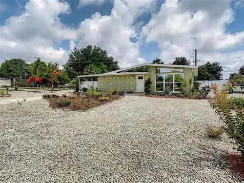 2415 Holyoke Avenue Bradenton FL 34207