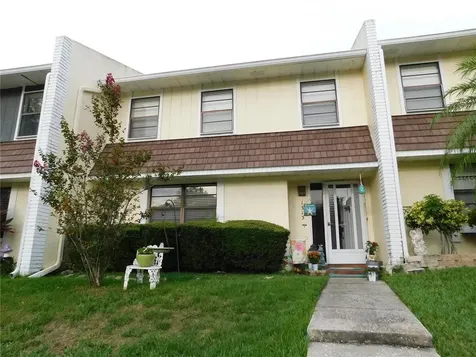 1313 Abbey Crescent Lane Clearwater FL 33759