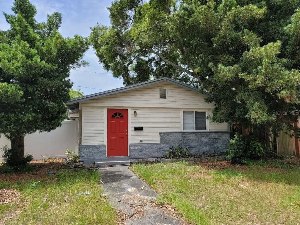 4936 5th Avenue N St Petersburg FL 33710
