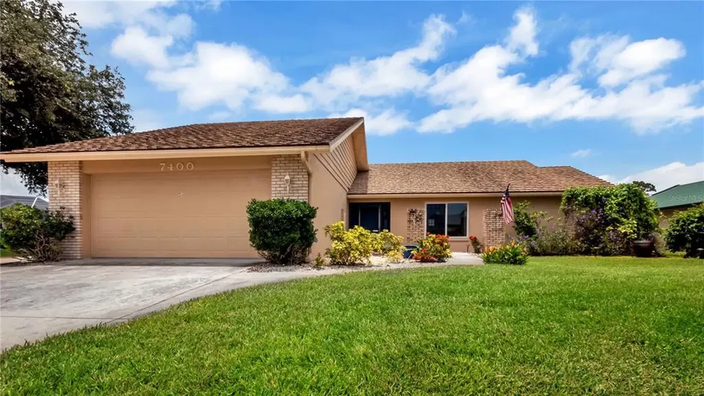 7400 Snow Drive Englewood FL 34224