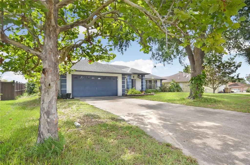 1150 Angela Ridge Court Kissimmee FL 34747