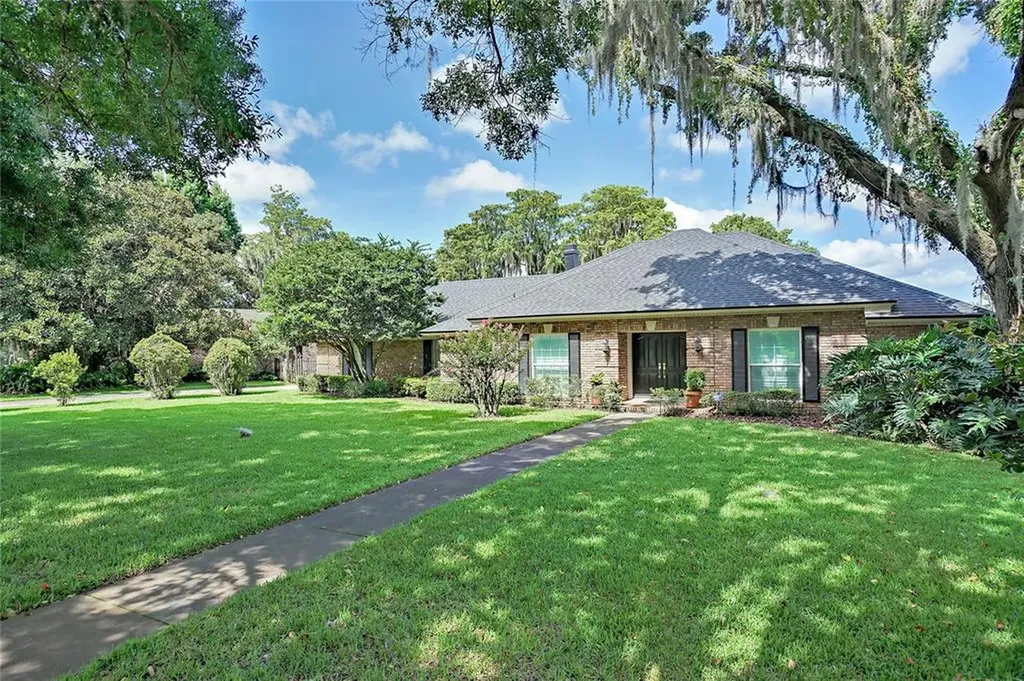 3822 N Lake Orlando Parkway Orlando FL 32808