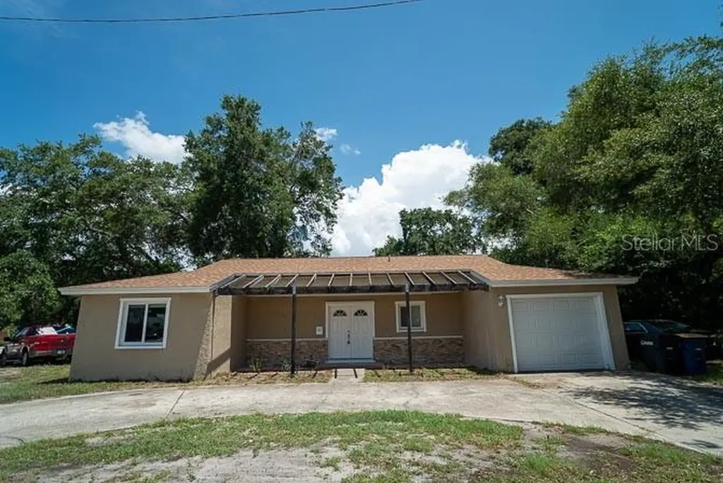 1500 Drew Street Clearwater FL 33755