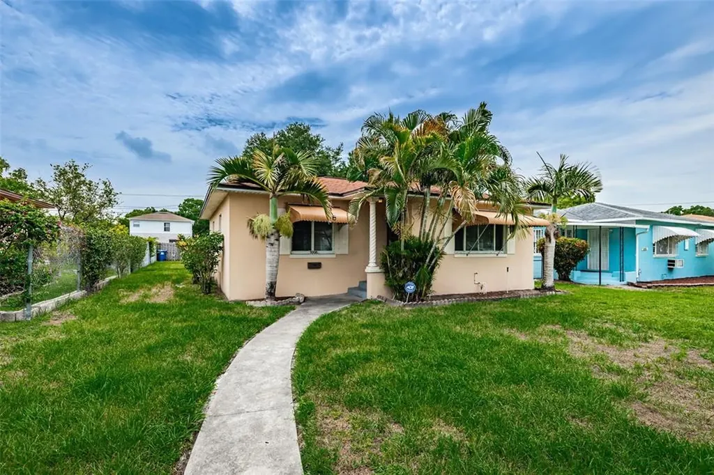 3908 Highland Street S St Petersburg FL 33705