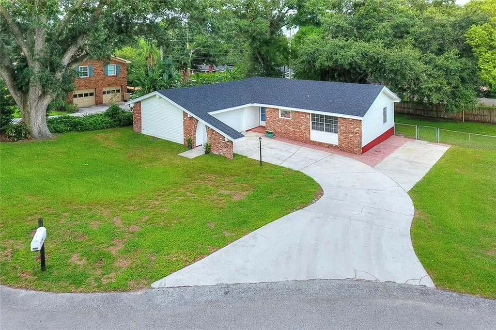 5313 Lisa Avenue Lakeland FL 33813