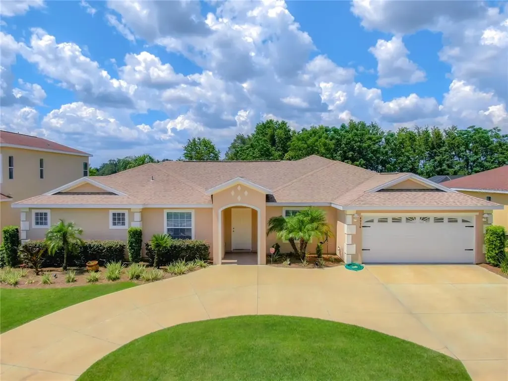 4970 NE 124th Road Oxford FL 34484