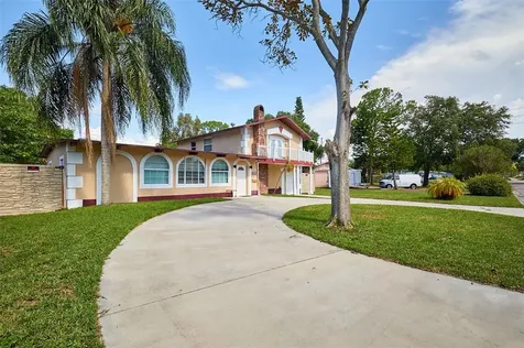 7011 10th Street N St Petersburg FL 33702