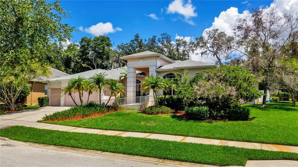 100 Masters Lane Safety Harbor FL 34695