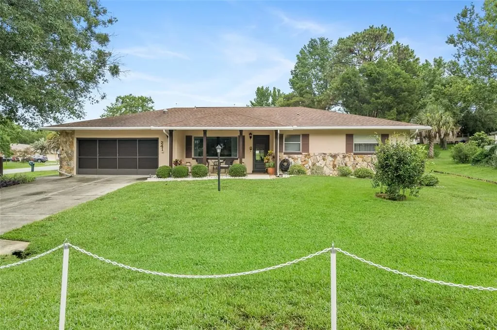241 W Hollyfern Place Beverly Hills FL 34465