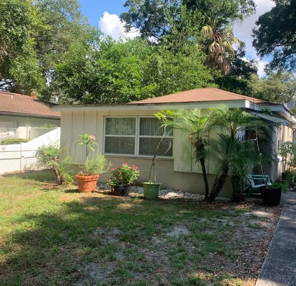 1722 SE Lambright Street Tampa FL 33610