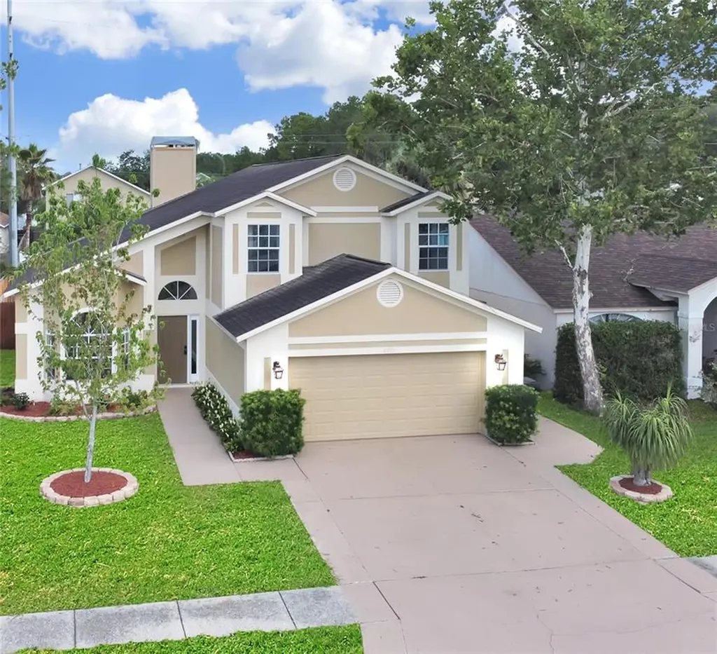 8715 Huntfield Street Tampa FL 33635