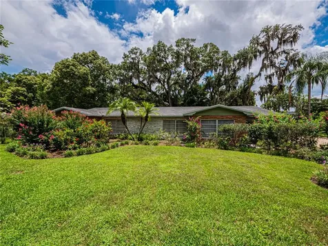 1421 Easton Drive Lakeland FL 33803