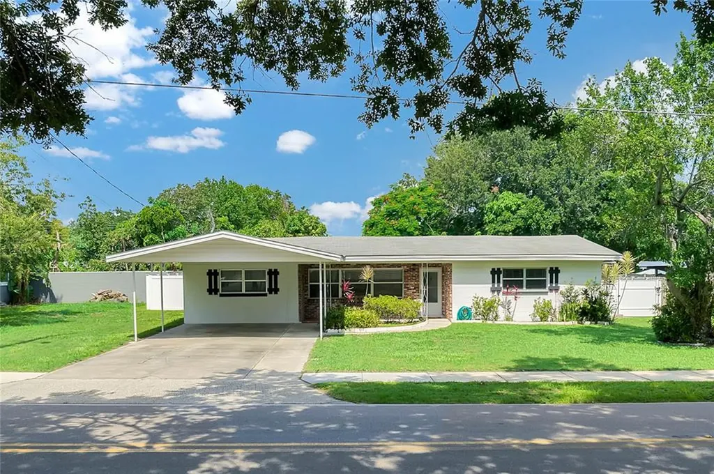 2736 21st Street NW Winter Haven FL 33881