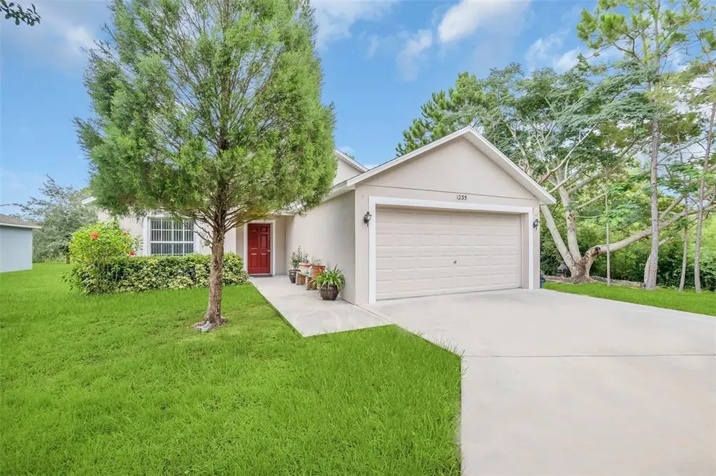 1235 Osprey Nest Circle Groveland FL 34736