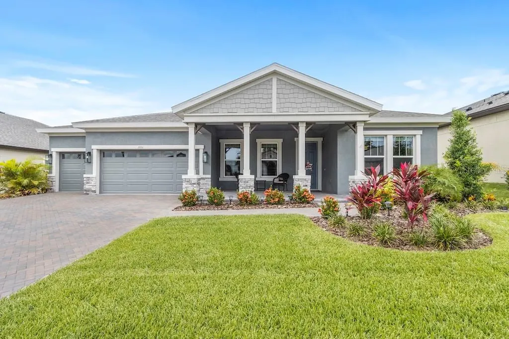 2851 Valencia Ridge Street Valrico FL 33596
