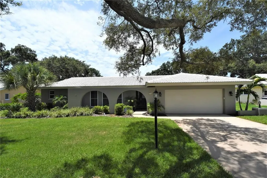 2225 Minneola Road Clearwater FL 33764