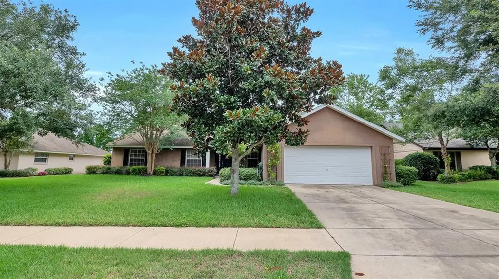 4710 Marsh Harbor Drive Tavares FL 32778
