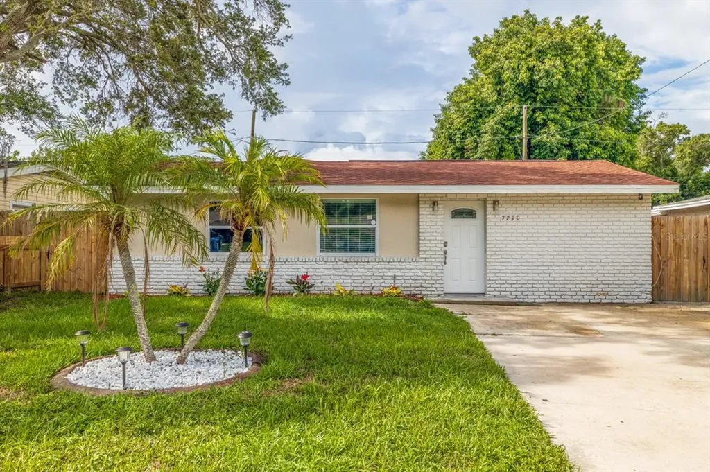 7210 51st Avenue N St Petersburg FL 33709