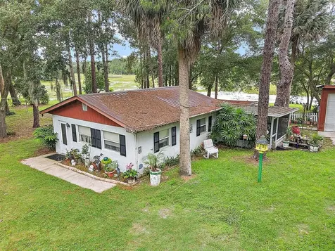 9570 SE 188th Court Ocklawaha FL 32179
