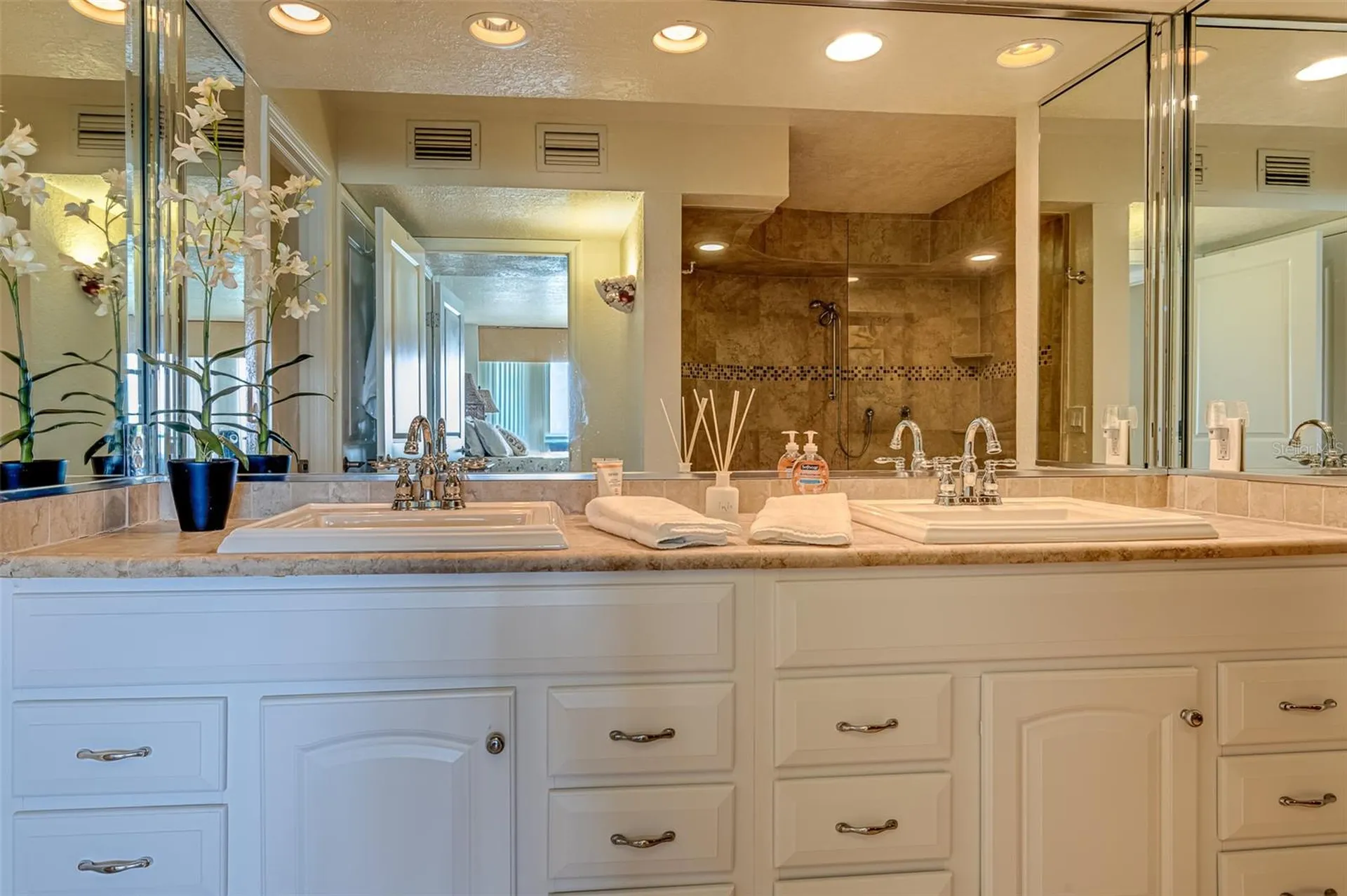 450 S Gulfview Boulevard Clearwater FL 33767