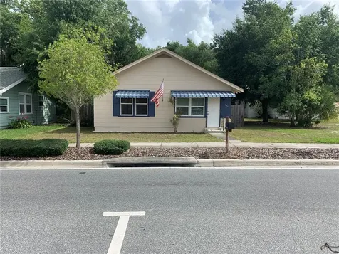 111 E Caroline Street Tavares FL 32778
