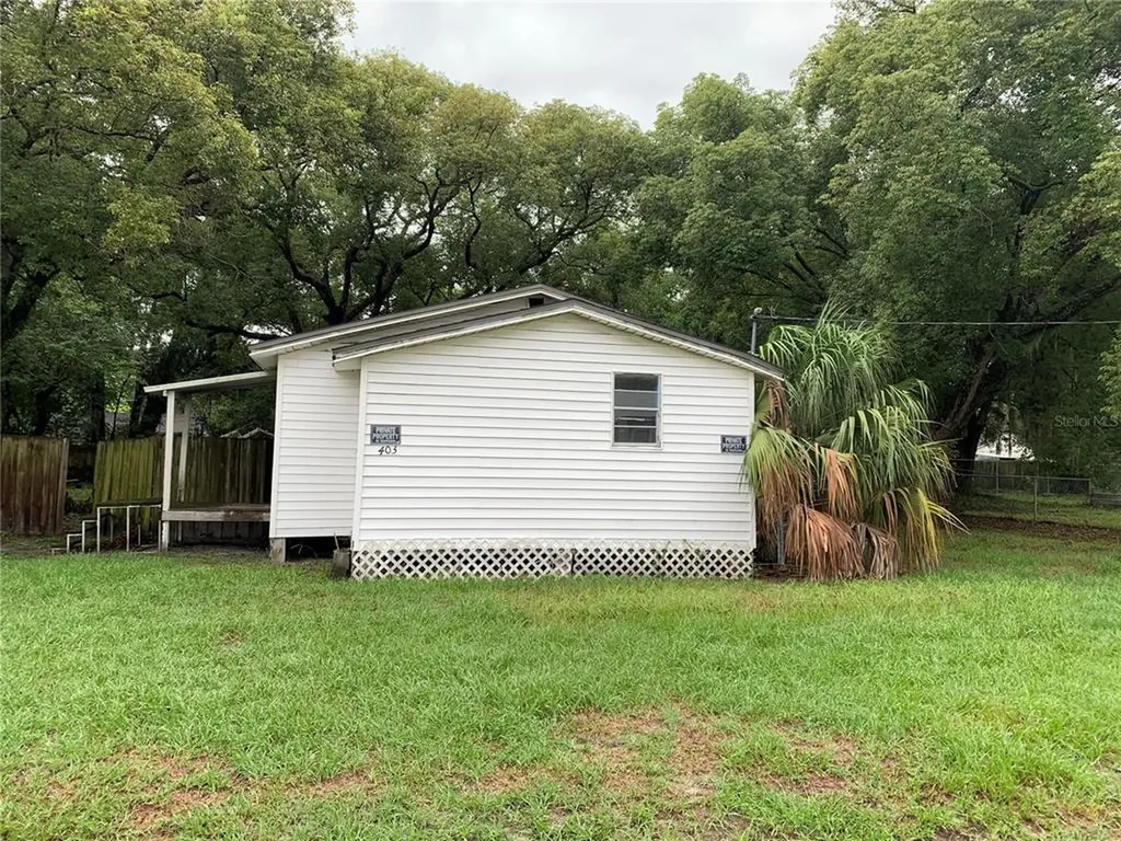 403 NW 9th Street Mulberry FL 33860