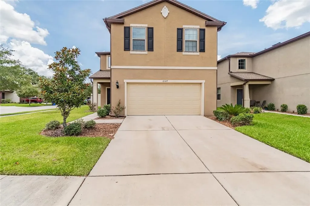 6327 Yellow Buckeye Drive Riverview FL 33578
