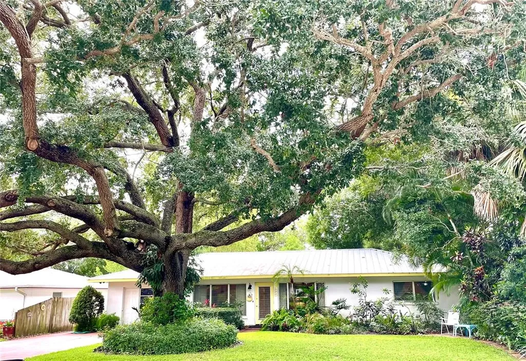 2193 Sunnyside Place Sarasota FL 34239