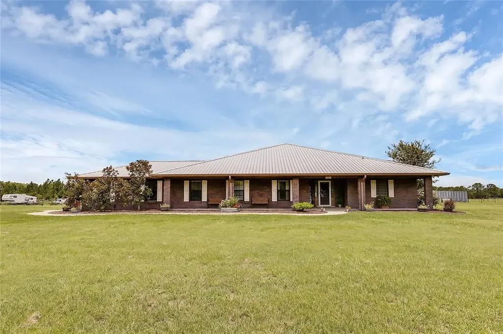 12150 Old Grade Road Polk City FL 33868