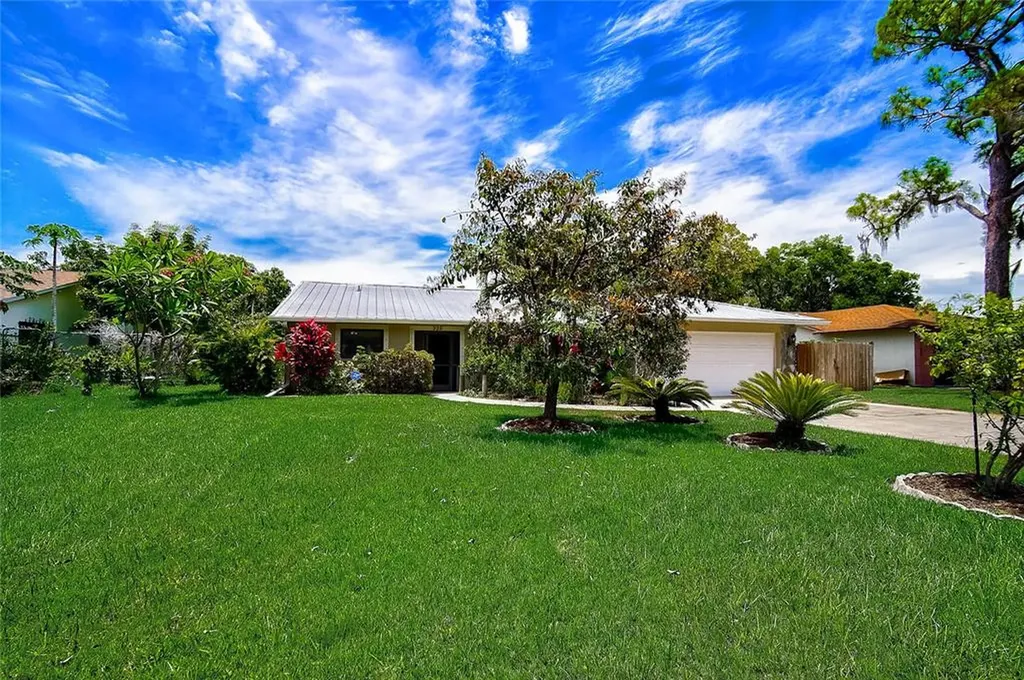 929 Winter Garden Drive Sarasota FL 34243
