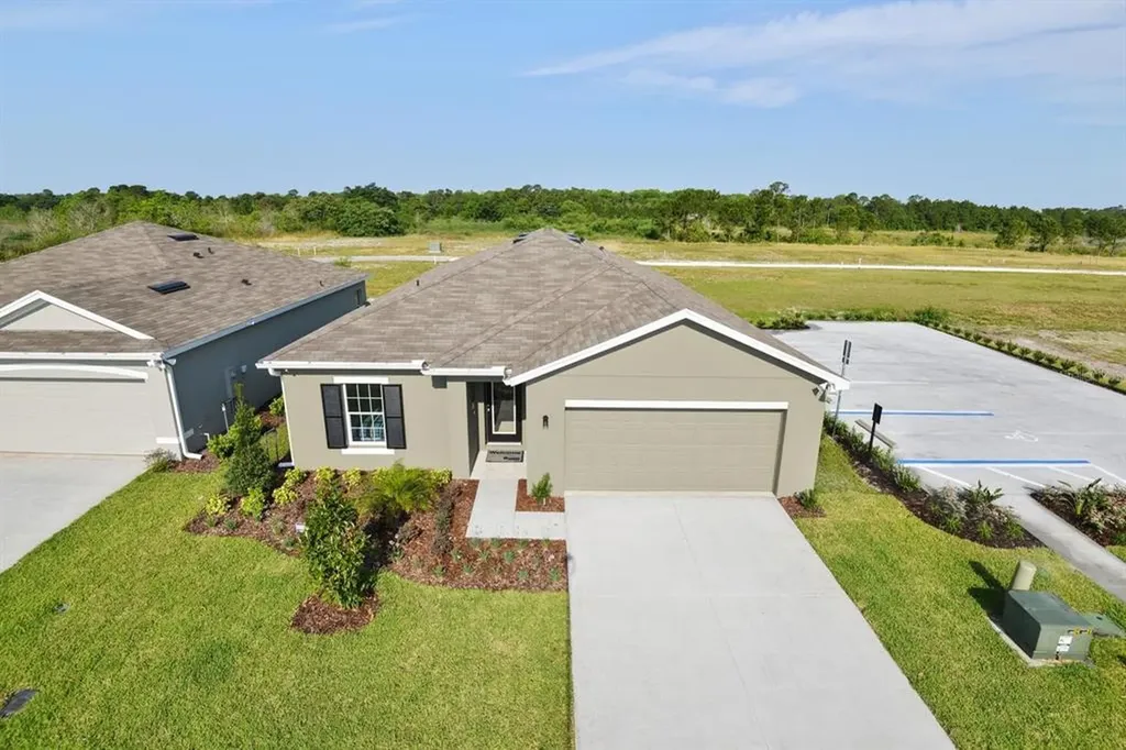 296 Fiddlewood Court Davenport FL 33837