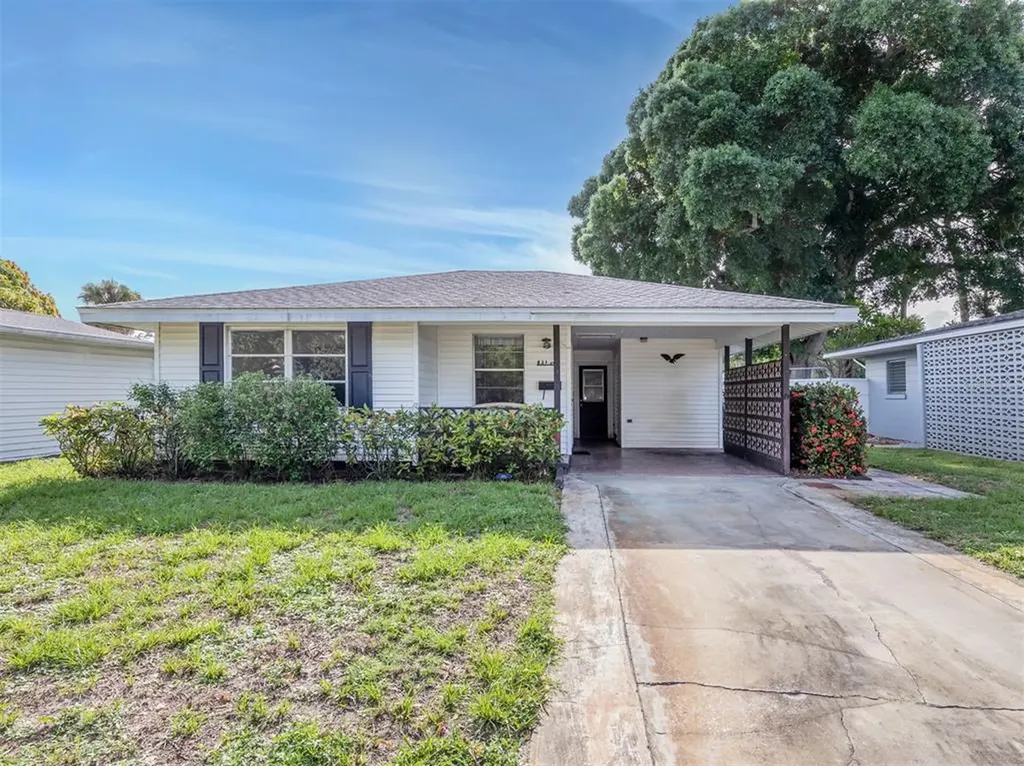 821 Nokomis Avenue S Venice FL 34285