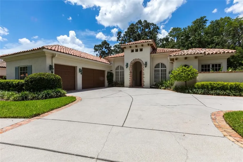 1812 Bella Lago Lane Tampa FL 33618